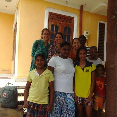Appartamento Colombo 20 Minutes By Train Wattala Esterno foto
