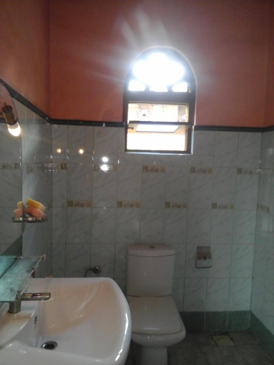 Appartamento Colombo 20 Minutes By Train Wattala Esterno foto